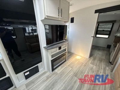 2025 Dutchmen RV Astoria - Photo 7
