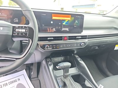 2026 Kia Sorento — photo 12 view