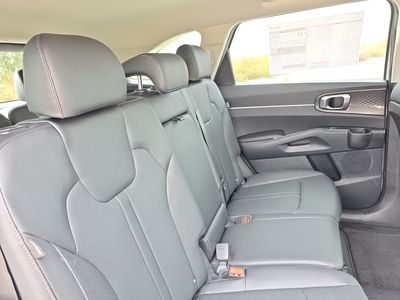2026 Kia Sorento — photo 14 view