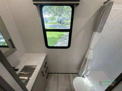 2026 Grand Design Influence — photo 28 view