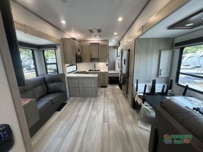 2026 Grand Design Influence — photo 30 view