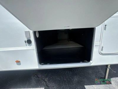 2026 Grand Design Influence — photo 17 view