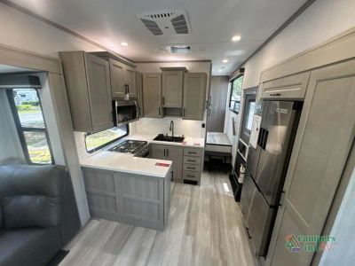 2026 Grand Design Influence — photo 23 view
