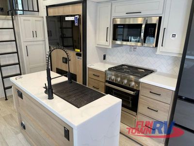2025 Forest River RV Sierra - Photo 8