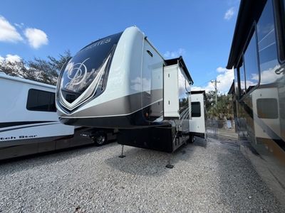 2021 DRV Mobile Suites Luxury - Photo 3