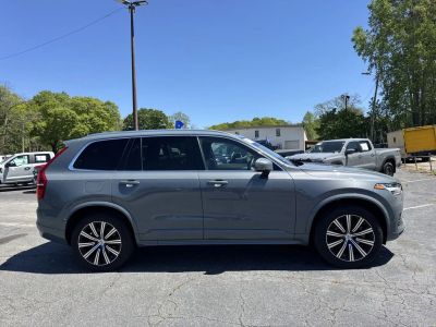 2023 Volvo XC90 — photo 8 view