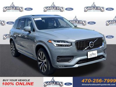 2023 Volvo XC90 B5 Core in Gray — front three-quarter view