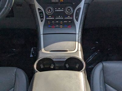 2019 Lincoln Nautilus — photo 16 view
