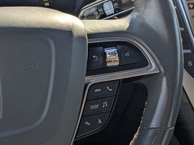 2019 Lincoln Nautilus — photo 22 view