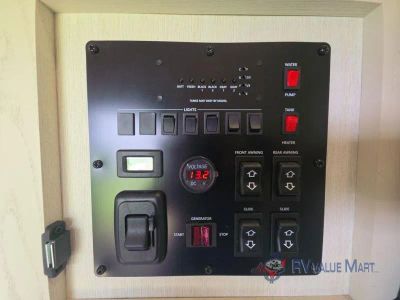 2026 Forest River RV Rogue — photo 32 view
