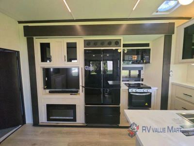 2026 Forest River RV Rogue — photo 15 view
