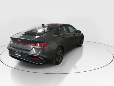 2024 Hyundai Elantra - Photo 7
