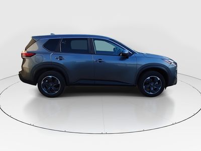 2024 Nissan Rogue — photo 8 view