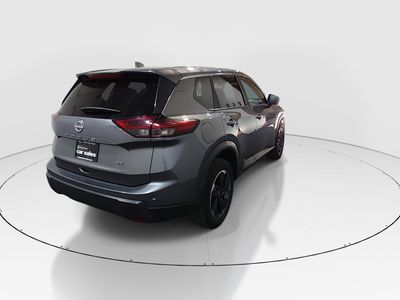 2024 Nissan Rogue — photo 7 view