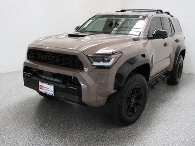 2025 Toyota 4Runner 4WD - Photo 2