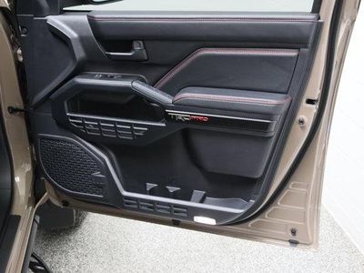 2025 Toyota 4Runner 4WD - Photo 41