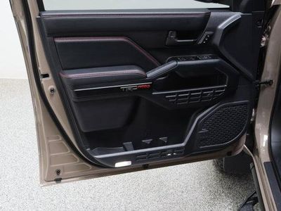 2025 Toyota 4Runner 4WD - Photo 12