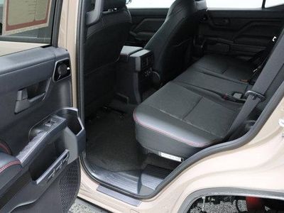 2025 Toyota 4Runner 4WD - Photo 32