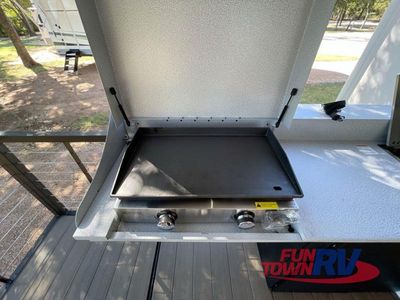2025 Forest River RV Wildwood X-Lite - Photo 12