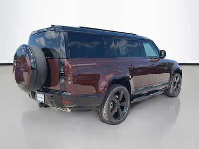 2026 Land Rover Defender 130 - Photo 5