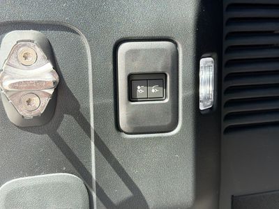 2026 Land Rover Defender 130 - Photo 45
