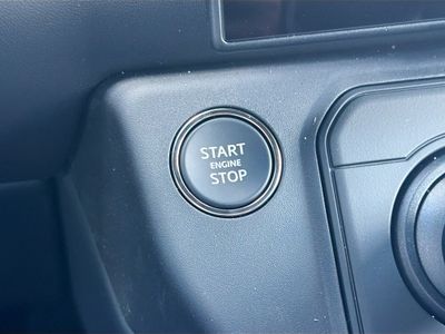 2026 Land Rover Defender 130 - Photo 38