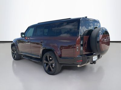 2026 Land Rover Defender 130 - Photo 3