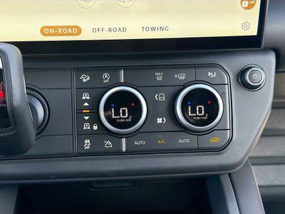 2026 Land Rover Defender 130 - Photo 36