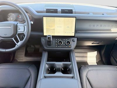 2026 Land Rover Defender 130 - Photo 19