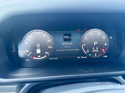 2026 Land Rover Defender 130 - Photo 42