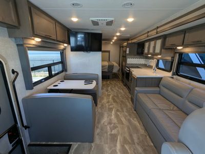 2023 Thor Motor Coach Windsport — photo 24 view