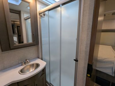 2023 Thor Motor Coach Windsport — photo 21 view