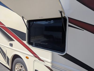 2023 Thor Motor Coach Windsport — photo 9 view