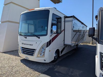 2023 Thor Motor Coach Windsport — photo 22 view