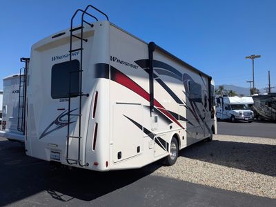 2023 Thor Motor Coach Windsport — photo 20 view