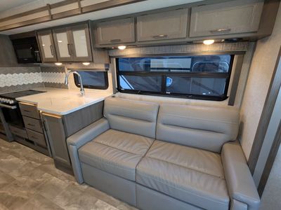 2023 Thor Motor Coach Windsport — photo 27 view