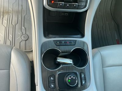 2020 GMC Acadia — photo 12 view