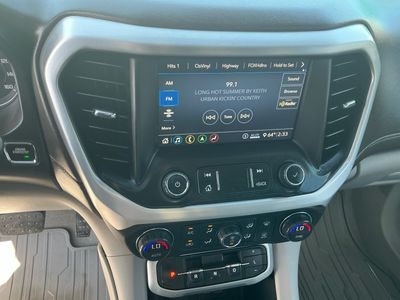 2020 GMC Acadia — photo 11 view