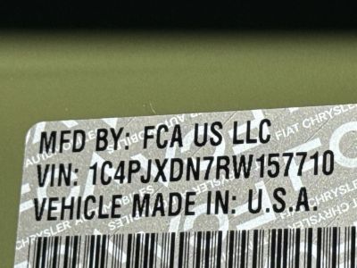 2024 Jeep Wrangler — photo 30 view