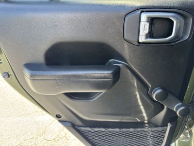 2024 Jeep Wrangler — photo 20 view