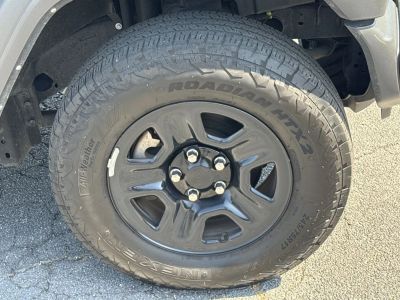 2024 Jeep Wrangler — photo 11 view