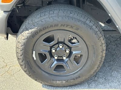 2024 Jeep Wrangler — photo 10 view