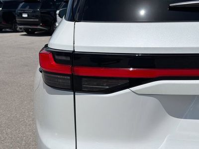 2026 Lexus TX — photo 10 view