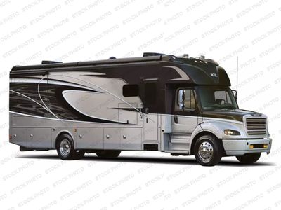 2027 Dynamax DynaQuest XL — front three-quarter view