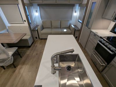 2026 Alliance RV Avenue — front three-quarter view