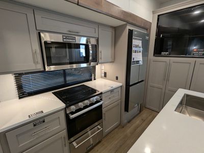 2026 Alliance RV Avenue — rear three-quarter view