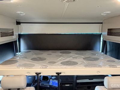 2026 Holiday Rambler Invicta — photo 12 view
