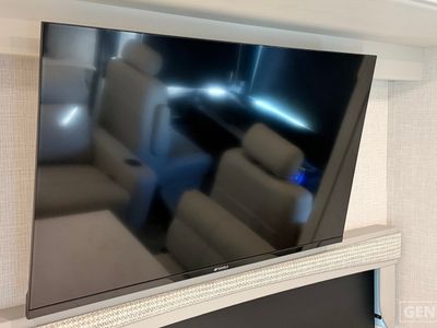 2026 Holiday Rambler Invicta — photo 14 view
