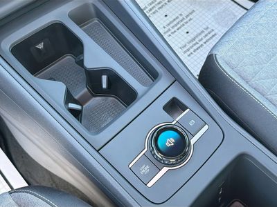 2026 Volkswagen Tiguan — photo 27 view