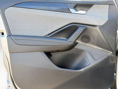 2026 Volkswagen Tiguan — photo 21 view